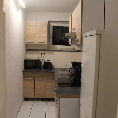 Accommodatie bij particulieren Sucht Bewohner *